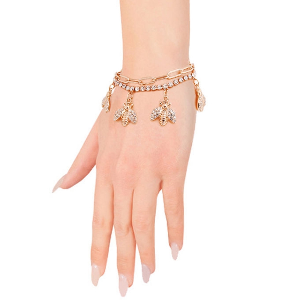 Gold HoneyBee Rhinestone Crystal Chain Toggle Dangle Charm Statement Bracelet